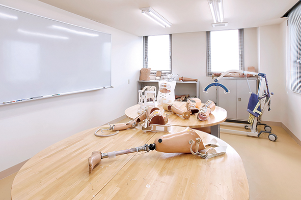 学院スナップ〈装具加工室〉